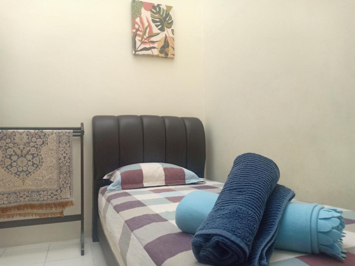 Kh Homestay Comfy N Calm Seri Manjung Buitenkant foto